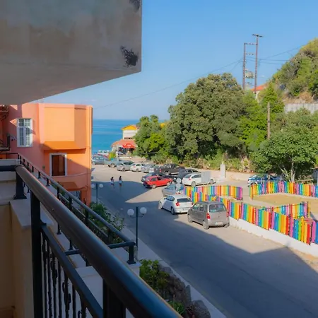 Apartahotel Valsamis Poros (Kefalonia)