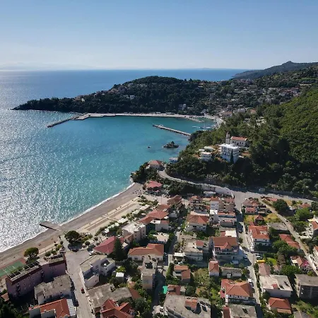 Apartahotel Valsamis Poros (Kefalonia)